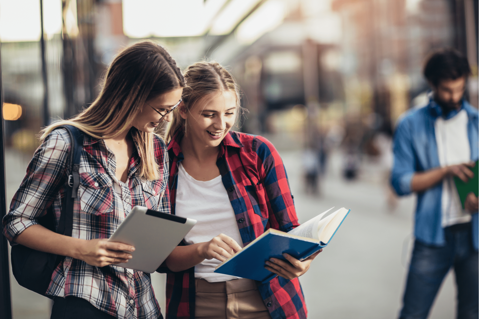 apprentissage ; alternance ; formation ; CFA ; Cerfal ; UFA ; expertise, taux de réussite, employeur, insertion professionnelle, mobilité internationale, contrat d’apprentissage, contrat alternance, certification Qualiopi, insertion sociale, prépa-apprentissage